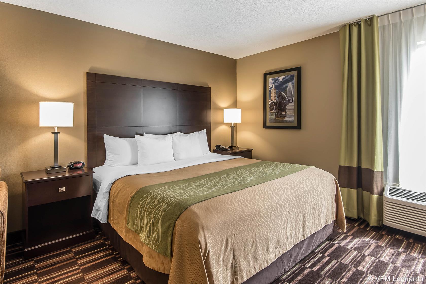 Comfort Inn & Suites Kansas City - Northeast Extérieur photo